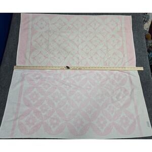 Set of Fashion Manor Decorator Collection Pink & White Floral Cotton Bath Towel
